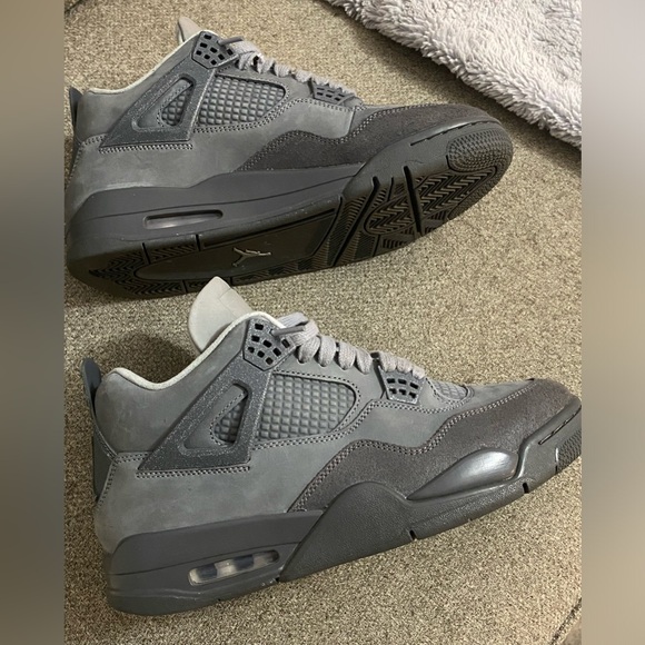 2024
Air Jordan 4 Retro SE 'Wet Cement
8.5 Men 
Gently used - Picture 7 of 10